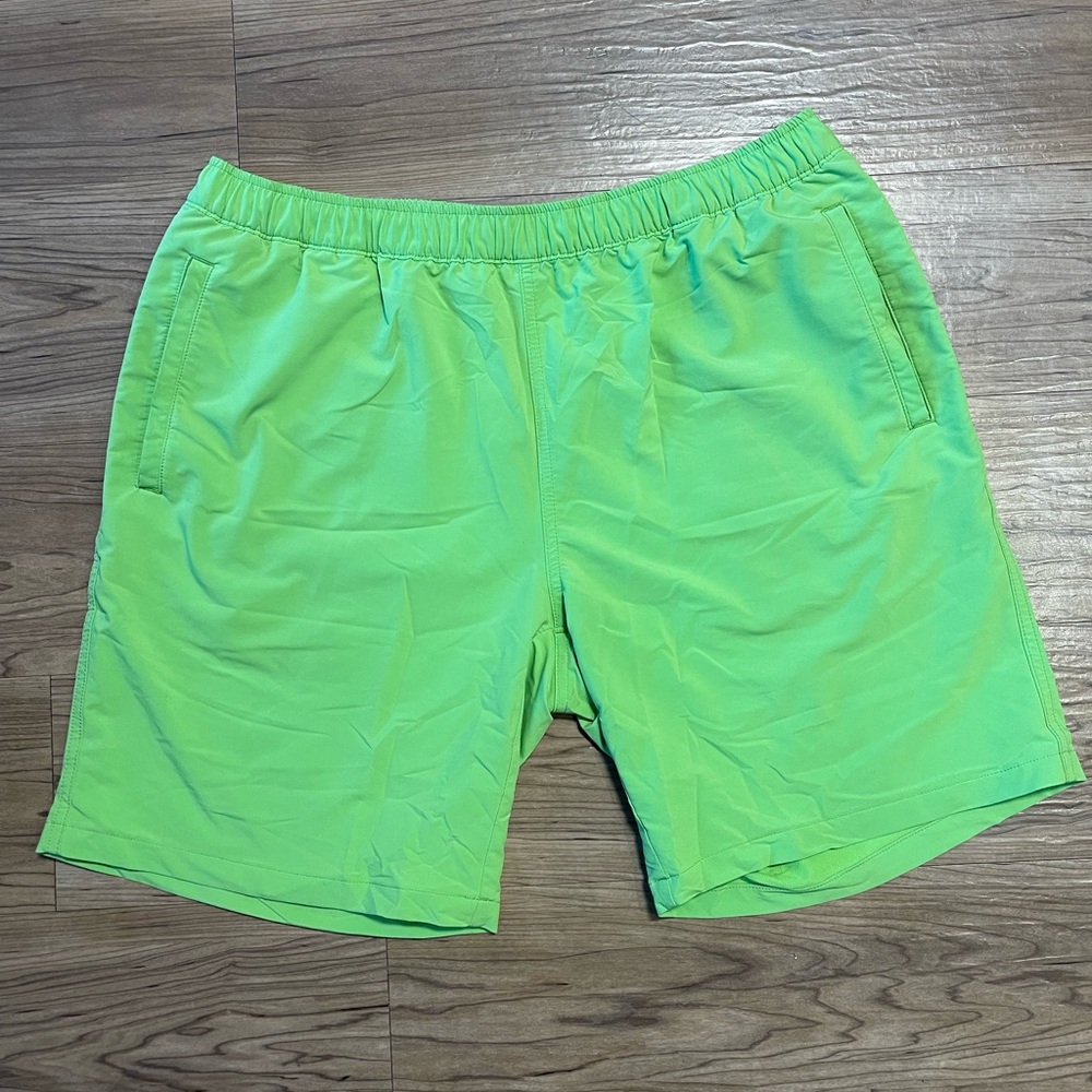 Peter Millar Crown Sport Swift Performance Shorts Neon Green Size Large
